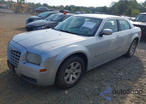 2006 Chrysler 300 from USA, damaged, VIN 2C3LA43R86H331154